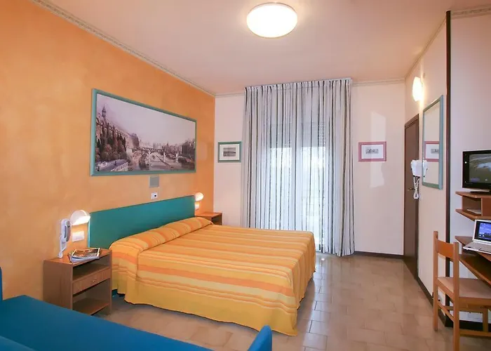 Dreibettzimmer